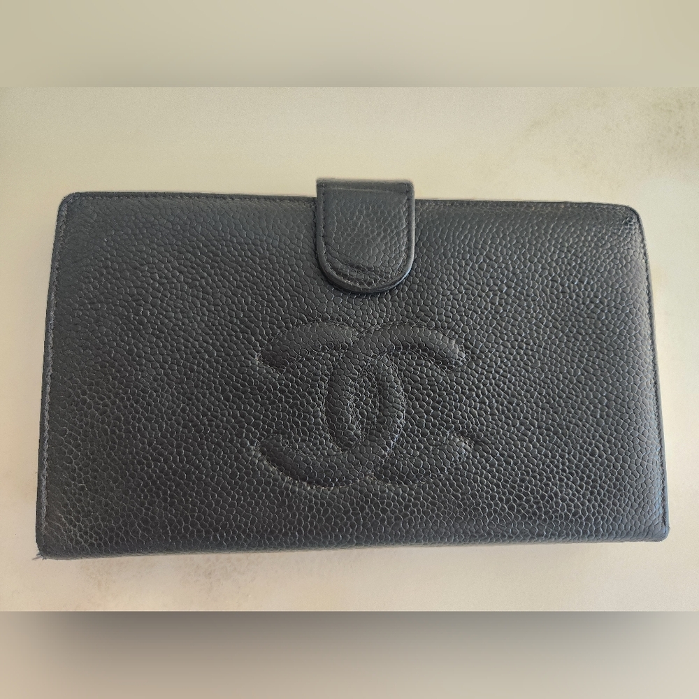 Chanel Kisslock! Continental Wallet With Coin Purse. Chanel! - Picture 13 of 14